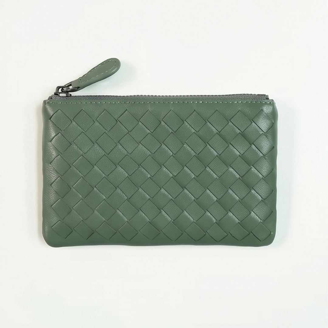 Veloura™ – Handwoven Lambskin Card Wallet
