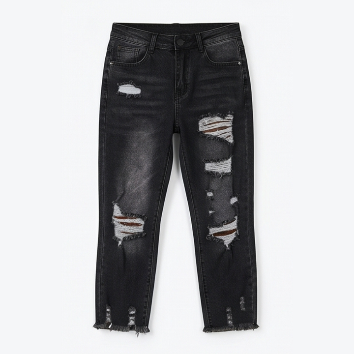 Delina™ – Soft Cotton Frayed-Hem Capri Jeans