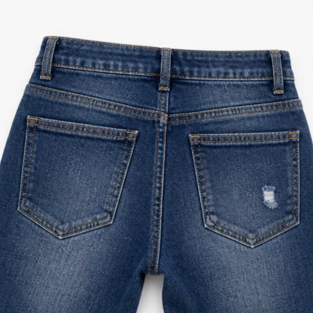 Delina™ – Soft Cotton Frayed-Hem Capri Jeans