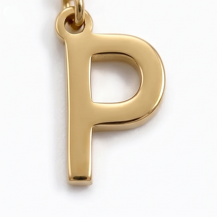 Auriela™ – Personalized Side Initial Necklace