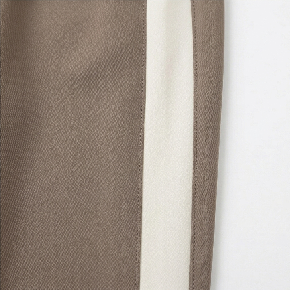 Ellara™ – Contrast Trim V-Neck and Pants Set