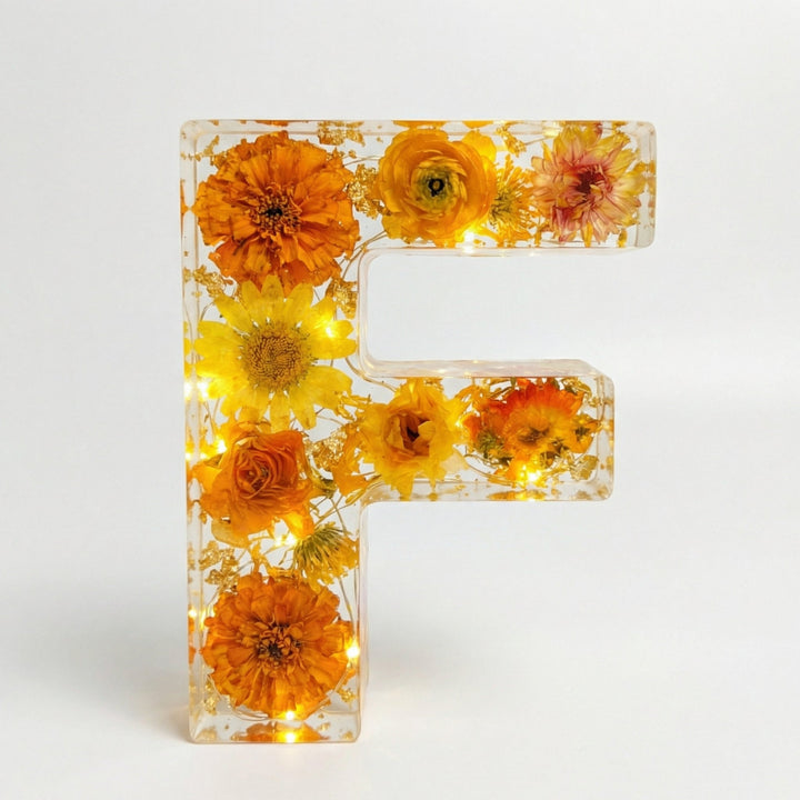 Florenza™ – Personalized Floral Resin Letter Light