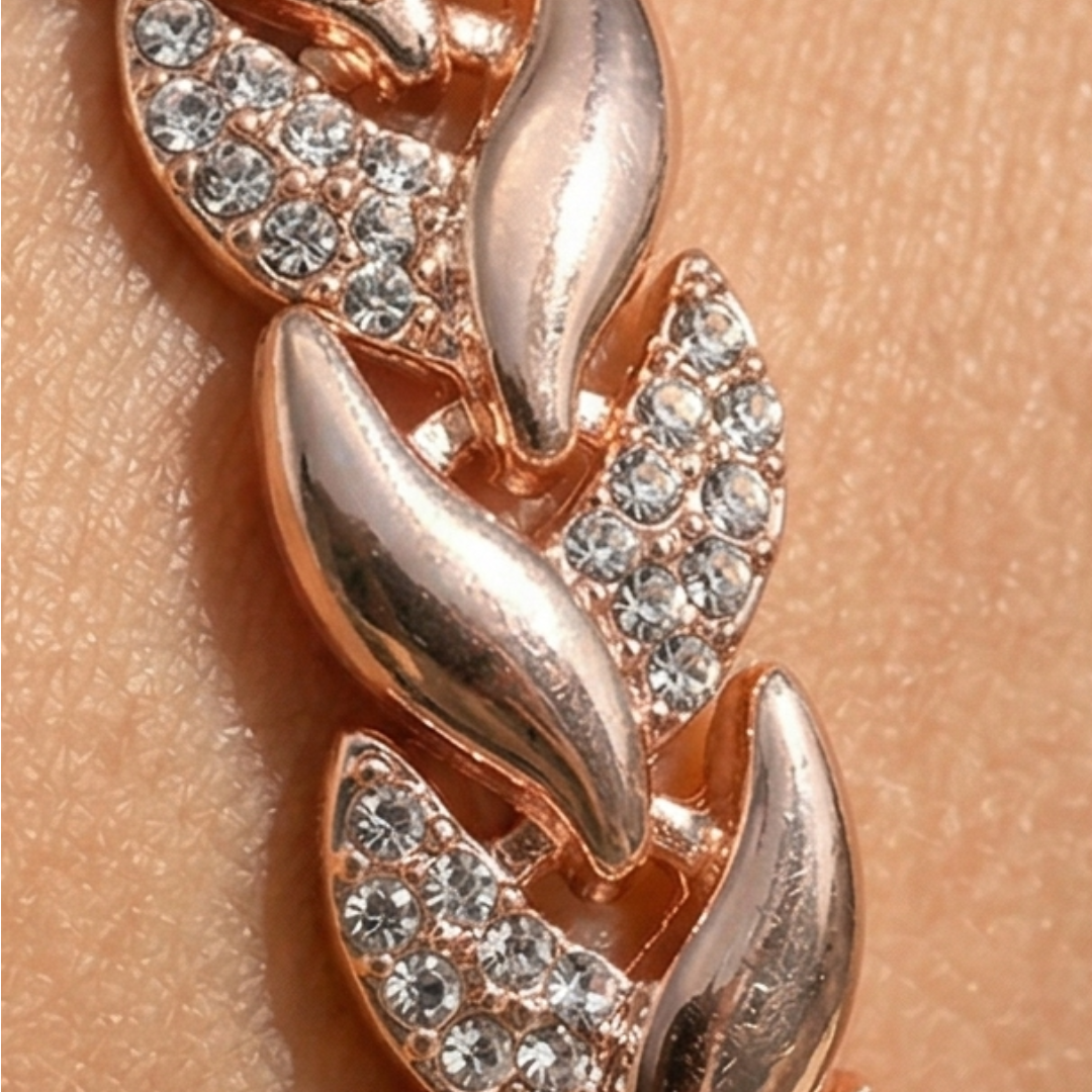 Lumara™ – Sparkling Leaf Link Necklace and Bracelet Set