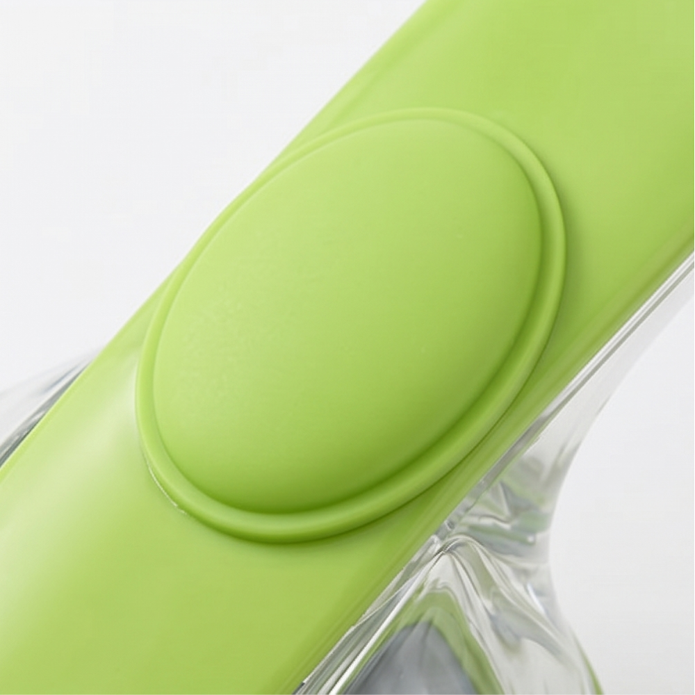 Sudsly™ - Pet Bath Brush with Built-in Shampoo Dispenser