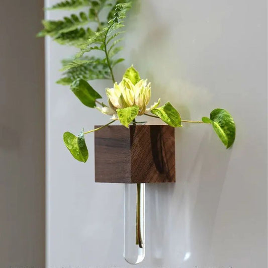 Mini Magnetic Vases That Beautify Your Fridge