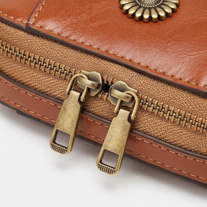 Carrina™ – Compact Crossbody Phone Bag