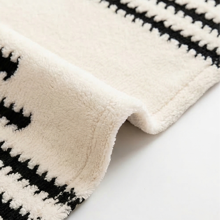 Velura™ – Non-Slip Plush Couch Cover