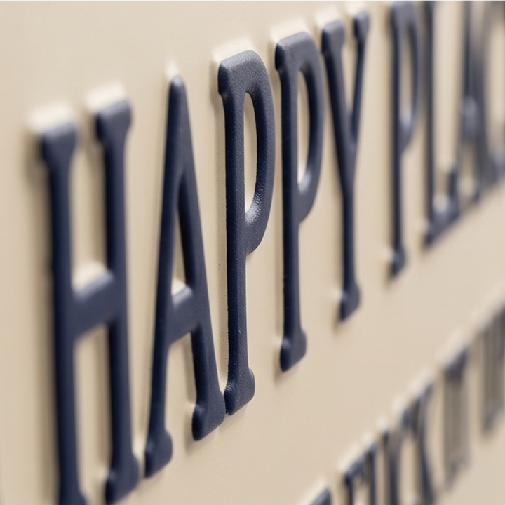 Hollyfield™ – Vintage Metal Happy Place Sign