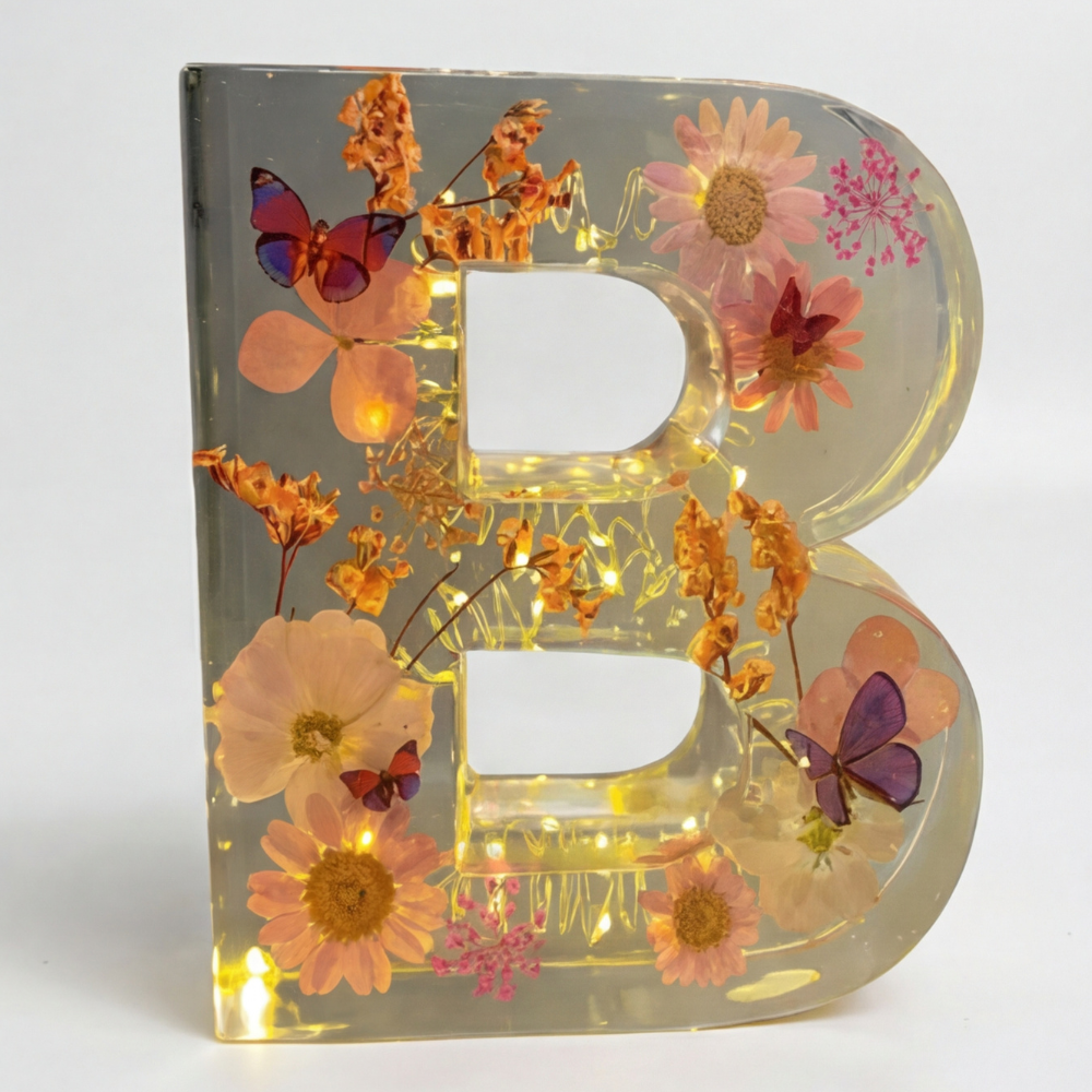 Florenza™ – Personalized Floral Resin Letter Light