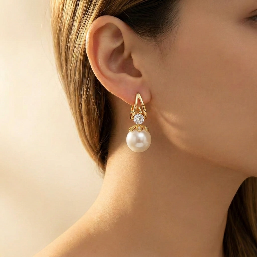 Lumara™ – Elegant Pearl Drops for Effortless Style