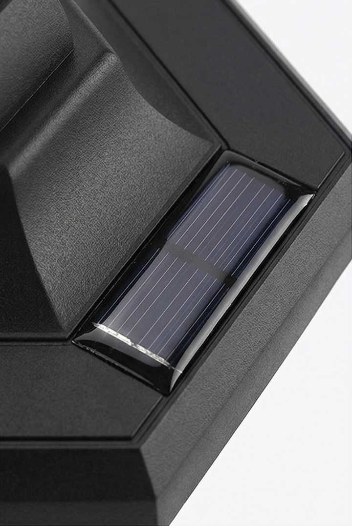 Lumivera™ – Vintage Hexagonal Solar Garden Light